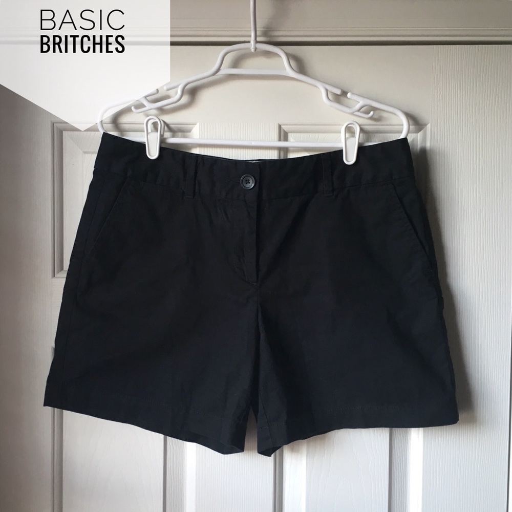 Ann Taylor Loft “Riviera Short”  (Black | Sz. 8)